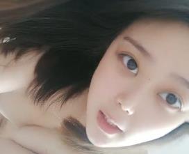 蜜桃香小仙女,湿哒哒的蜜穴等你来采~