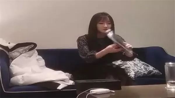 经典探花铁牛系列：长发绝美女主私密实拍，诱人画面直击