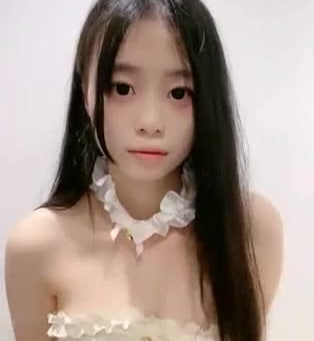 极品多毛粉嫩小穴美少女，玻璃棒狂插娇喘翘臀特写！